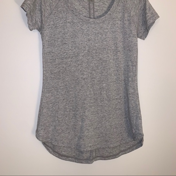 CALIA // Grey Top Medium - Picture 14 of 16
